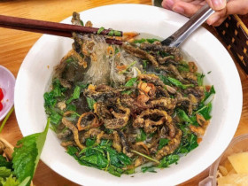 2 quán miến lươn ở Hà Nội được Michelin vinh danh: Tồn tại suốt 40 năm giữa lòng phố cổ vẫn nườm nượp khách