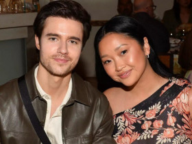 Mỹ nhân Cần Thơ là ngôi sao nổi tiếng Hollywood, cưới “cướp biển” sau 9 năm yêu, giờ hạnh phúc viên mãn