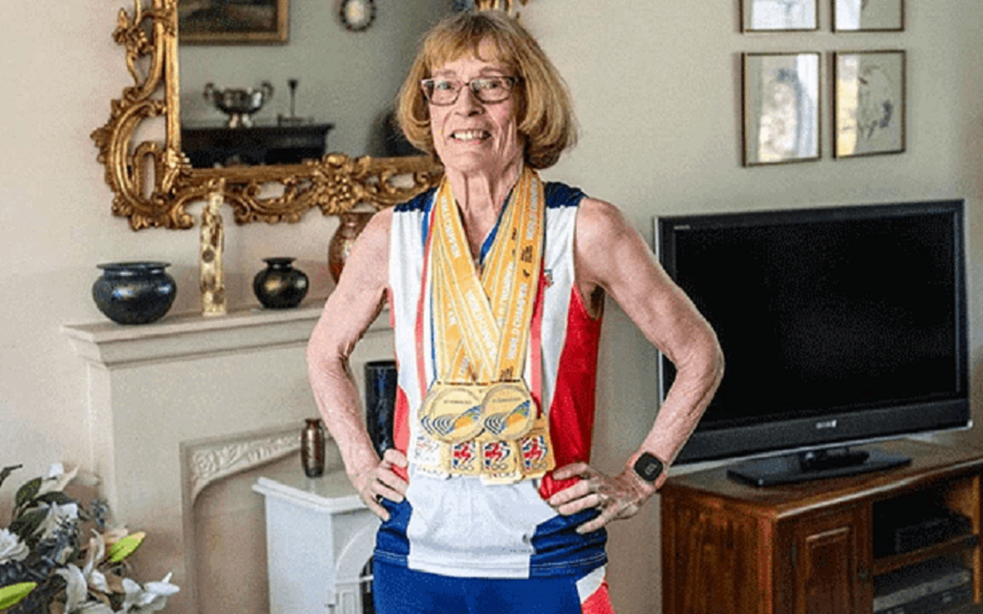 Huyền thoại đường chạy ở tuổi 75 - 1