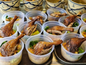 Món mì “sặc mùi thảo mộc” ở TP HCM, nghe vừa lạ vừa quen, có quán giá 350.000 đồng vẫn đông khách 