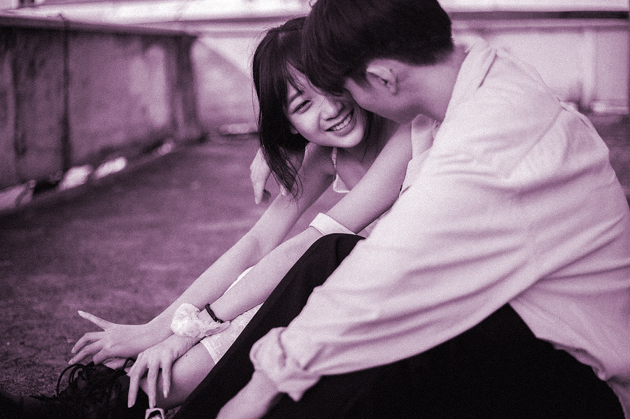 Gặp lại người cũ, lòng em sao chênh chao đến thế… - 1