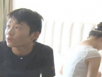 Yêu 5 năm bạn gái 3 lần bị sảy thai, người đàn ông hóa đá khi biết sự thật