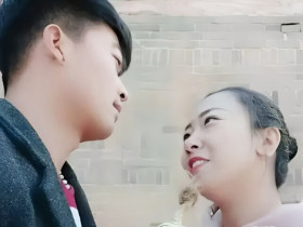 Mẹ đơn thân 36 tuổi phải lòng chàng trai nghèo 22 tuổi, lên kế hoạch sinh con chung, ngoại hình gây bàn tán