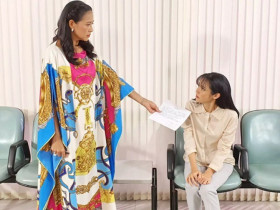 Đi công tác với sếp một tuần, khi về vợ sếp cho tôi 500 triệu, tôi vui vẻ nhận lấy