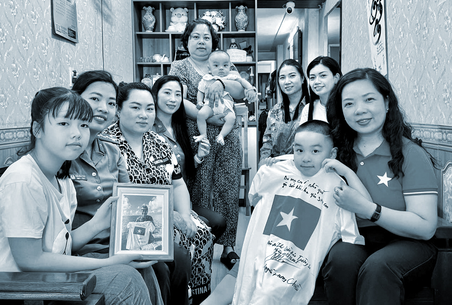 Nữ cán bộ công an thầm lặng giữ “kho dữ liệu” - 3