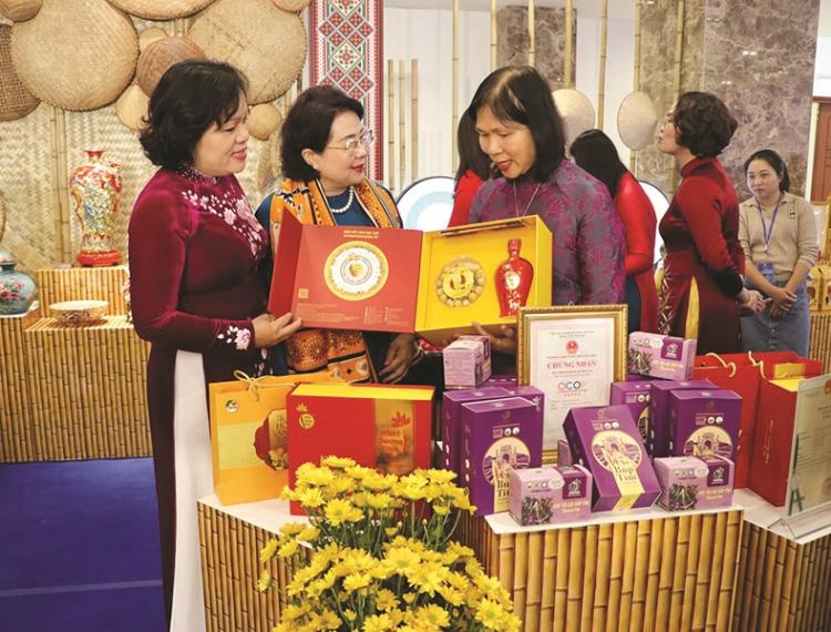 “Cầu nối” giúp phụ nữ khởi nghiệp