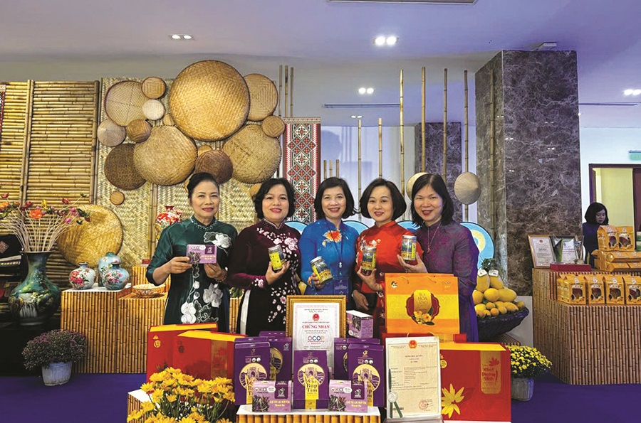 “Cầu nối” giúp phụ nữ khởi nghiệp - 1