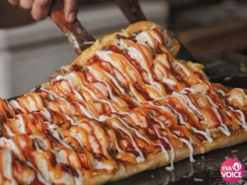 Roti John: Món ăn đường phố vàng giòn khiến ai cũng mê ngay từ miếng đầu tiên