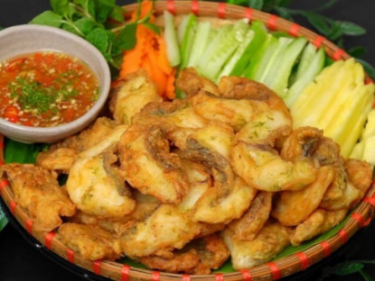 Loại cá dân dã của Việt Nam được ví như “cá hồi thịt trắng”, đạm gấp 7 lần sữa, giá siêu rẻ nấu thế này ăn không thừa một miếng