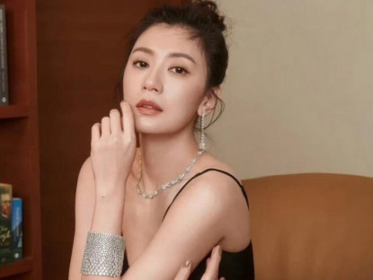 "Nữ diễn viên phim giờ vàng" chịu tủi nhục đi làm xét nghiệm ADN cho con, kết quả thay đổi cả 1 cuộc đời