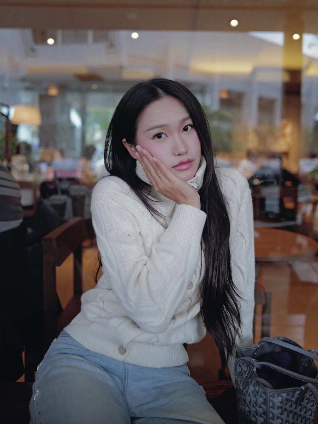 Tiểu thư Hà thành thi Hoa hậu lọt top 10 giờ là nàng WAGs Việt đình đám, sinh quý tử xong vẫn "đẹp mòn mắt" - 7