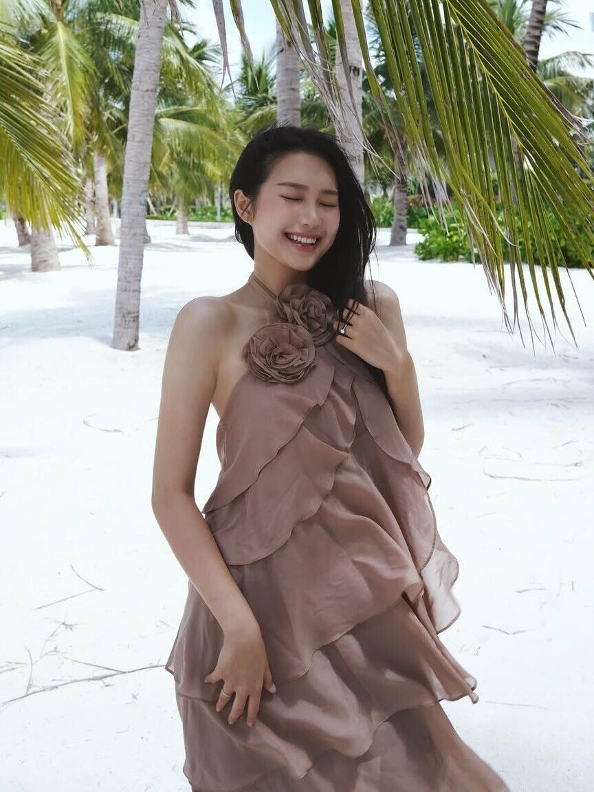 Tiểu thư Hà thành thi Hoa hậu lọt top 10 giờ là nàng WAGs Việt đình đám, sinh quý tử xong vẫn "đẹp mòn mắt" - 8