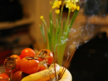 Văn khấn cúng mùng 1 tháng 11 năm Ất Tỵ, 3 việc nên làm và 4 điều đại kỵ khi thắp hương để đón phước lộc