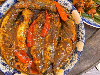 Cách kho cá nục mềm rục xương, thịt không nát hay tanh lại thơm ngon chỉ với vài chiêu đơn giản, ăn tốn cơm vô cùng