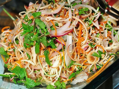 Món "nhà nghèo" xưa ăn đến chán ngán, nay thành đặc sản khoái khẩu trong nhà hàng, được người thành phố ưa chuộng