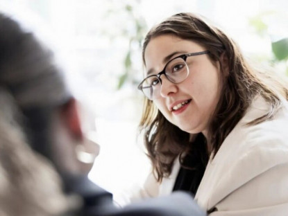 Trắc nghiệm: Bạn đang giúp người khác vì hợp lý hay vì sợ mất lòng?