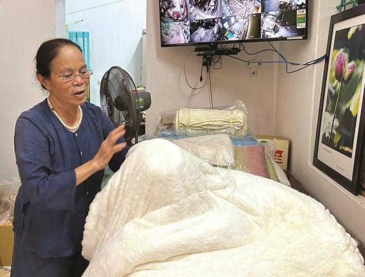 Phụ nữ kiến tạo sức sống mới cho làng nghề