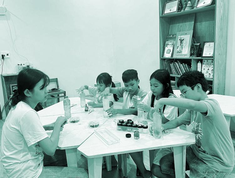 Nuôi con trong thời AI