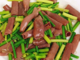 Đặc sản có tên "ngượng đỏ mặt", toàn thân không xương, ăn sống hay chín đều được, giá khoảng 200.000 đồng