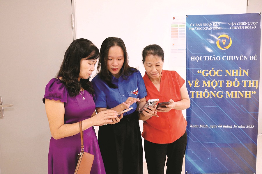 Chuyển mình từ những mô hình “Bình dân học vụ số” - 1