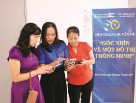 Chuyển mình từ những mô hình “Bình dân học vụ số”