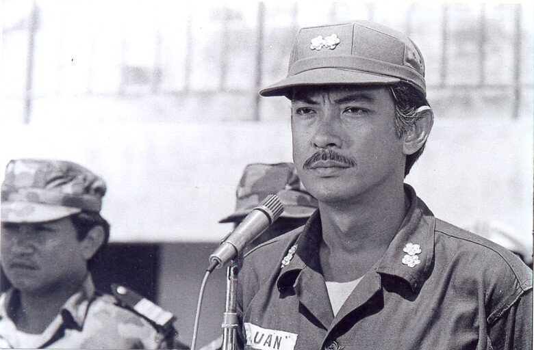 Dàn diễn viên Ván Bài Lật Ngửa: Cặp sao nam cùng tên ra đi lặng lẽ, một người đẹp lấy chồng Pháp kém 9 tuổi - 2