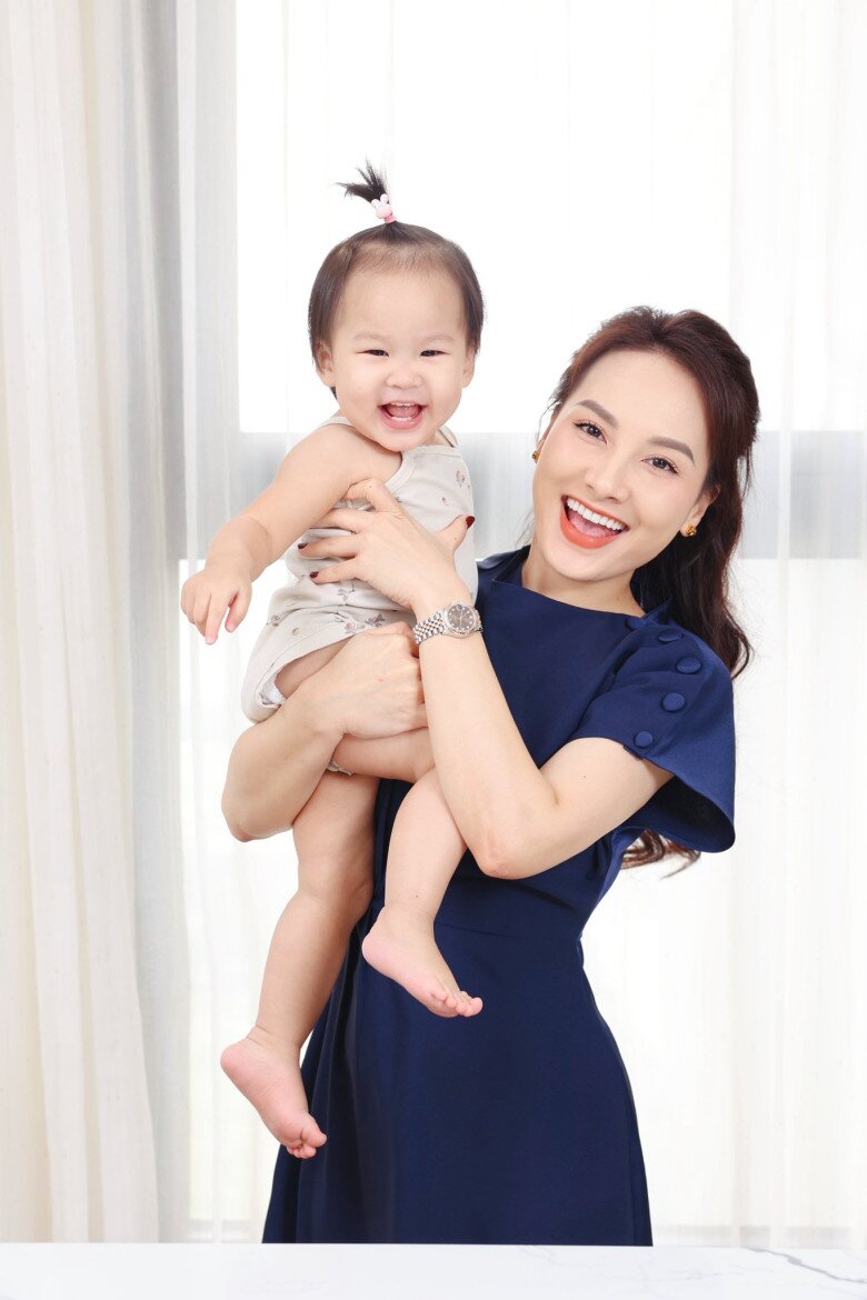 Dàn sao Sống Chung Với Mẹ Chồng sau 8 năm: Bảo Thanh lui về chăm con, Anh Dũng "mất tích" bí ẩn - 5