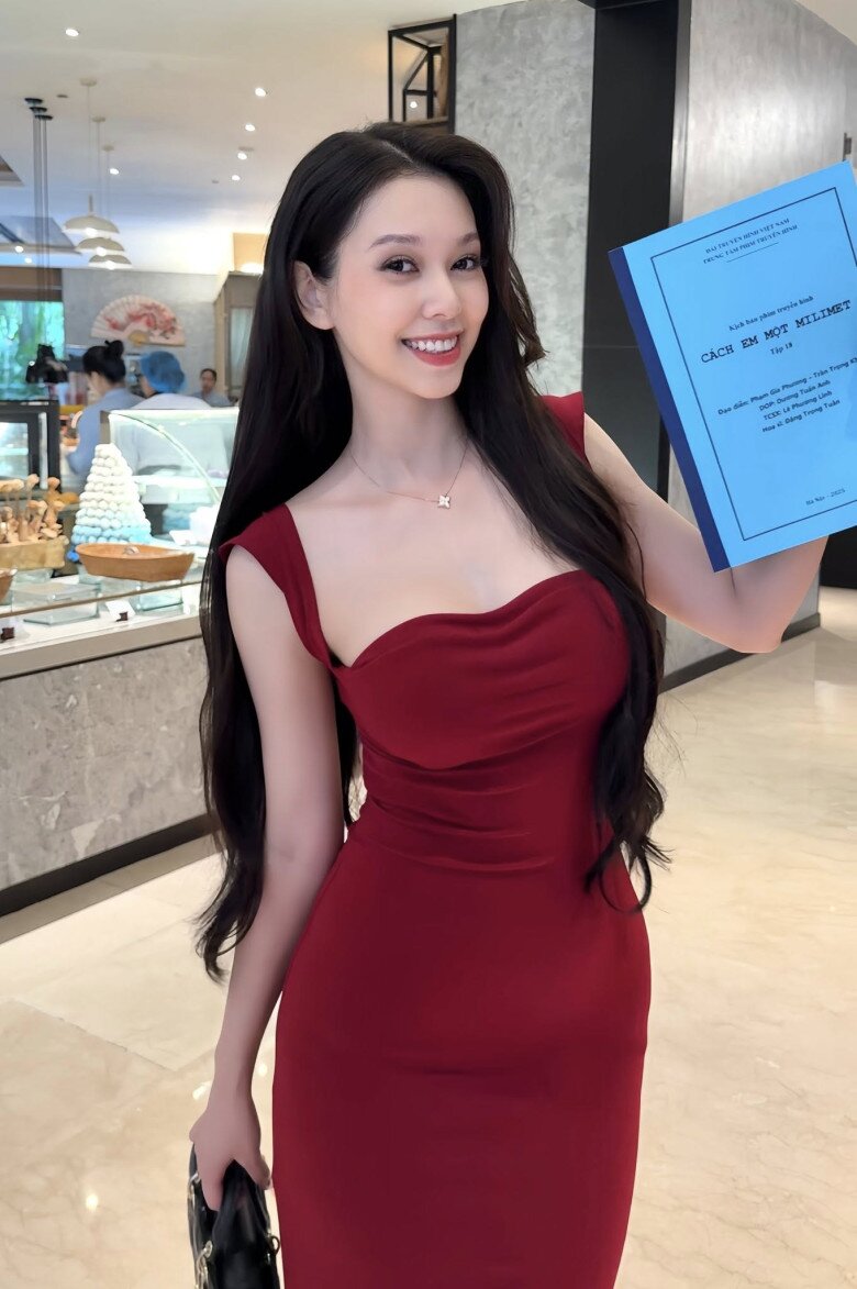 "Vợ chưa cưới" của Huỳnh Anh trong phim VTV: Vòng 3 gần 1 mét, là Thủ khoa ngành Diễn viên Kịch hát Dân tộc - 5