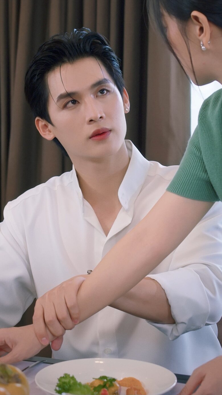 Tình Đầu Là Sói: Phim dở vẫn hút 100 triệu lượt xem, Hạ Anh bị đồn nhận vai "vì thiếu nợ 10 tỷ" - 14