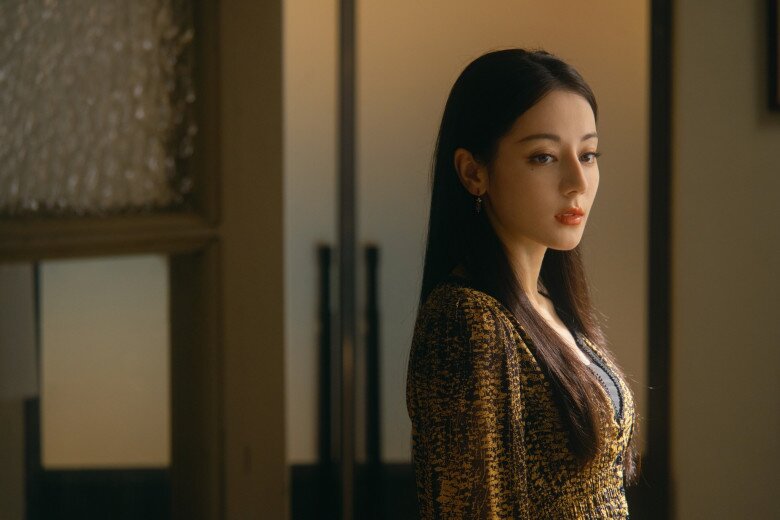 Cú Rời Đất Xanh: Phim hot nhưng lượt xem lao dốc, Địch Lệ Nhiệt Ba "vướng dớp" đóng vai gì cũng thất bại - 9