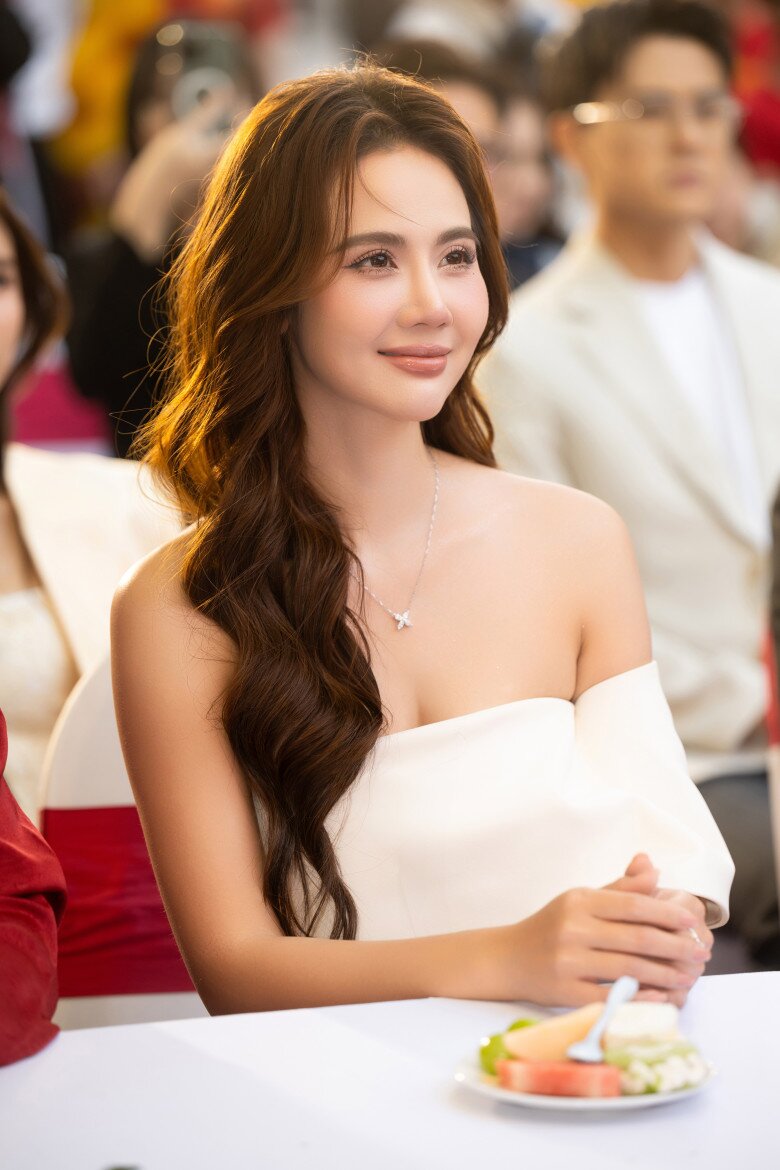 Huyền Lizzie mang &#34;những nỗi đau năm xưa&#34; vào Cách Em 1 Milimet, thừa nhận ngoài đời làm mẹ &#34;khét lẹt&#34; - 9