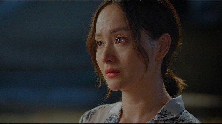 &#34;Nữ hoàng nước mắt&#34; thực sự của màn ảnh Việt: Hồng Diễm rơi lệ đẹp xuất thần, có bằng 1 mỹ nhân mới nổi? - 4