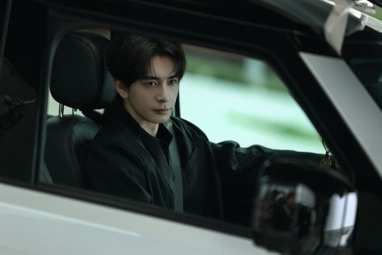 Cú Rời Đất Xanh: Phim hot nhưng lượt xem lao dốc, Địch Lệ Nhiệt Ba "vướng dớp" đóng vai gì cũng thất bại - 3