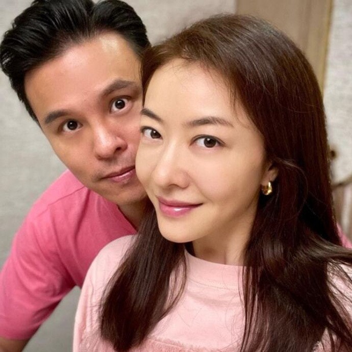 Siêu mẫu bị ví như &#34;đôi giày tồi&#34; nay viên mãn bên chồng đại gia: Cầu hôn được tặng nhà 338 tỷ, sinh con lại thêm căn hộ - 3