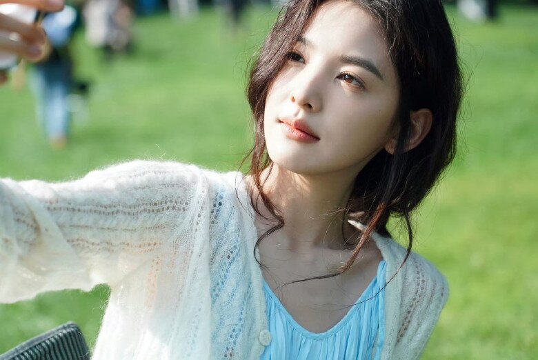 Nữ diễn viên là &#34;người tình trong mộng&#34; ở xứ tỷ dân: Nhan sắc hút 70 triệu lượt xem, nay chân &#34;teo tóp&#34; ai nhìn cũng sợ - 5