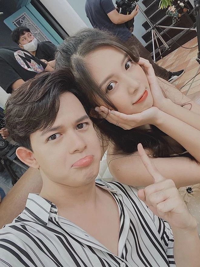 Những "người tình màn ảnh" của Ngọc Huyền trước khi cưới Đình Tú: Có người 2 lần nên duyên, còn được fan "đẩy thuyền" - 3