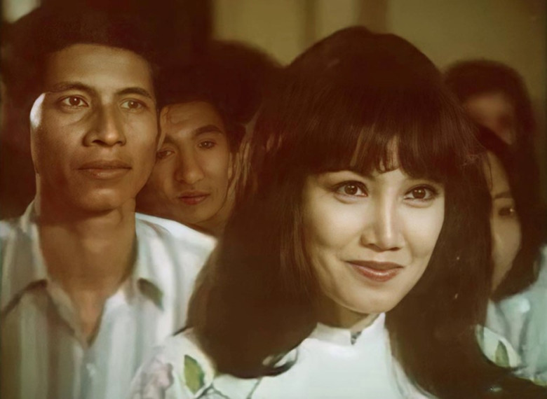 Dàn diễn viên Ván Bài Lật Ngửa: Cặp sao nam cùng tên ra đi lặng lẽ, một người đẹp lấy chồng Pháp kém 9 tuổi - 13