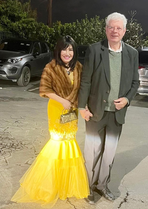 Dàn diễn viên Ván Bài Lật Ngửa: Cặp sao nam cùng tên ra đi lặng lẽ, một người đẹp lấy chồng Pháp kém 9 tuổi - 14