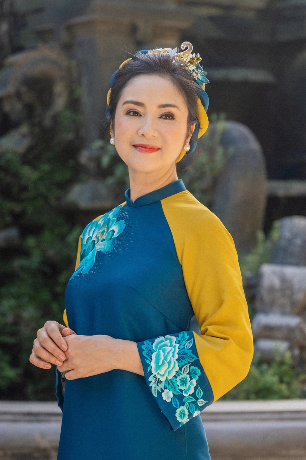 2 NSND cùng tên Thu Hà: Người là &#34;tiểu thư lá ngọc cành vàng&#34; của showbiz, người là Tiến sĩ giữ chức Giám đốc - 5