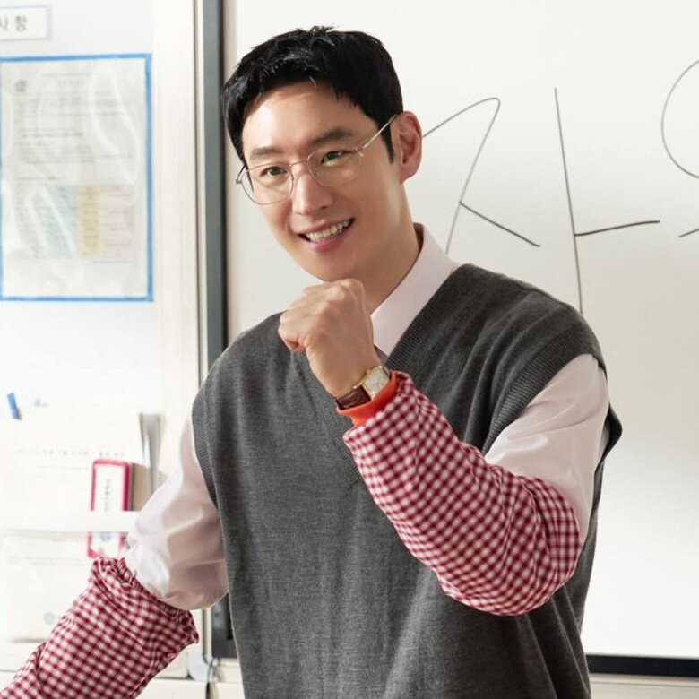 Taxi Driver 3: Khán giả phát cuồng sau 2 tập, Lee Je Hoon &#34;gây thương nhớ&#34; vì vừa đẹp trai vừa hài - 2