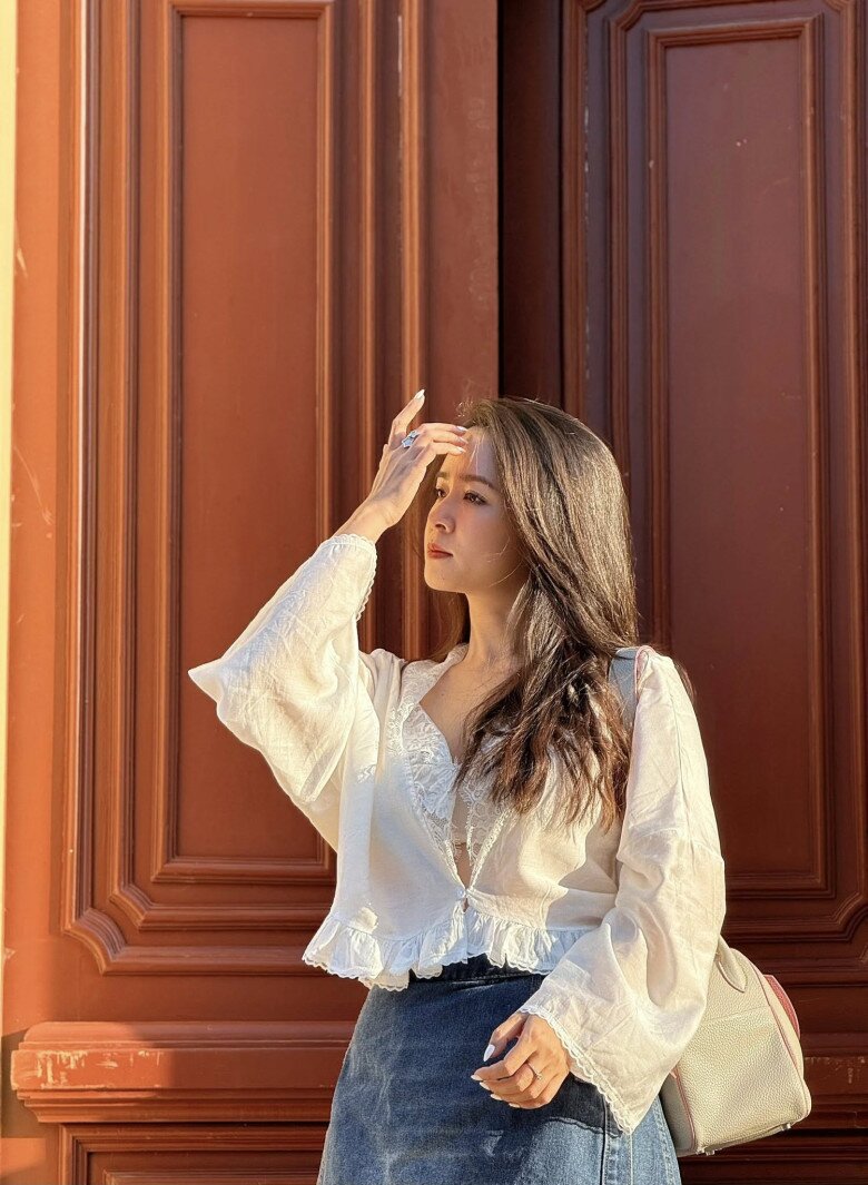 Mỹ nhân có cảnh &#34;vuốt má&#34; Hà Việt Dũng trong Cách Em 1 Milimet: Nhan sắc U40 bị thời gian bỏ quên - 8