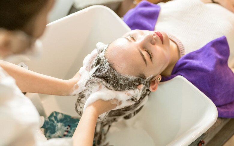 Sau 30 tuổi, phụ nữ còn duy trì 4 thói quen này thì già nhanh gấp 3, da xấu tóc hư bệnh tật gõ cửa - 2