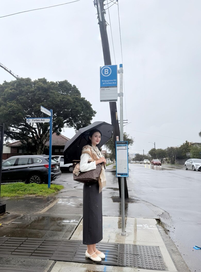 1001 cách phối đồ đi học của dàn mỹ nhân gen Z: Mỗi người một vibe, nhìn là muốn bắt chước ngay - 9