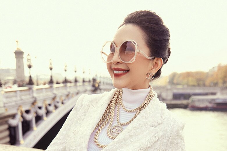 Dung nhan 2 bóng hồng nổi tiếng trong đời Thương Tín: "Nữ hoàng ảnh lịch" U65 vẫn đẹp sang, tuyệt đỉnh giai nhân lại tàn tạ - 8