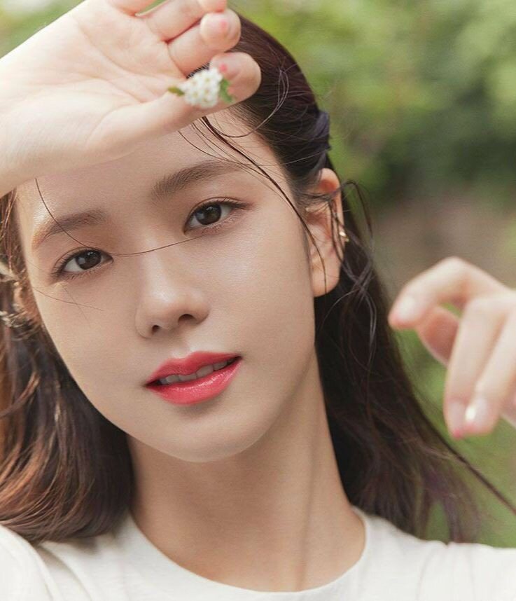 7 thói quen khiến da “rút cạn” nước, lỗ chân lông mở toang hoác, bác sĩ da liễu tiết lộ 3 vũ khí cấp ẩm tốt nhất - 4