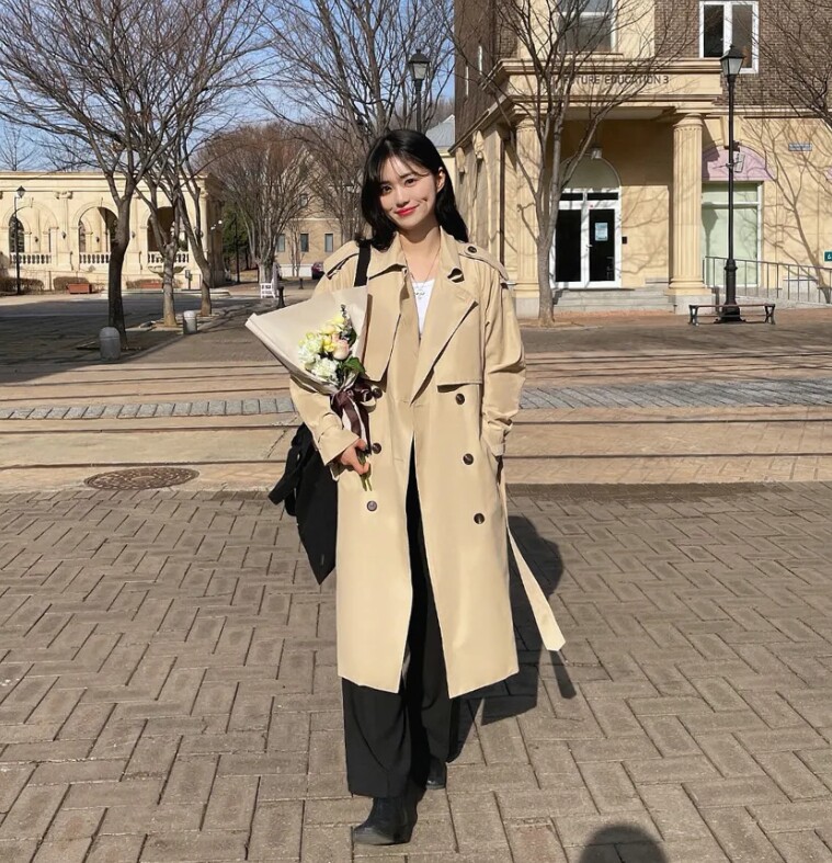 Xu hướng áo khoác 2025 càng dài càng đẹp: 3 kiểu áo khoác giúp nàng dưới 1m60 trông như 1m70, sành điệu suốt mùa - 7