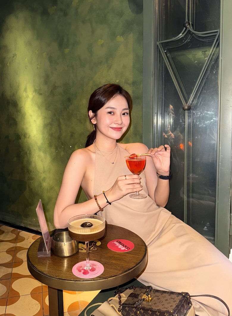 &#34;Bản sao Angela Phương Trinh&#34; 15 tuổi nổi tiếng khắp nước, dậy thì thành công với nhan sắc tinh hoa hội tụ của loạt mỹ nhân - 17