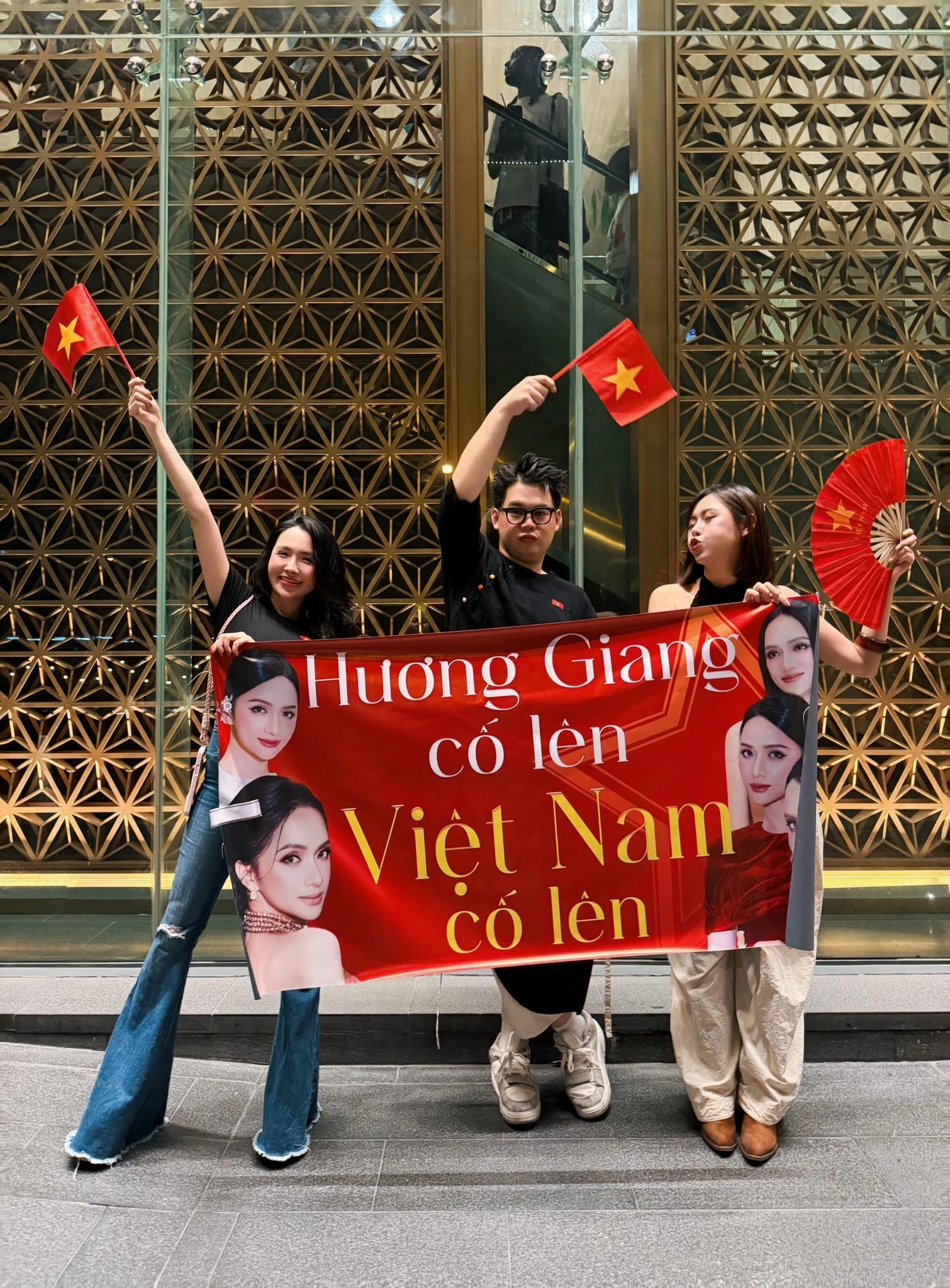 Trực tiếp chung kết Miss Universe 2025: Dàn sao sang Thái cổ vũ Hương Giang, liệu mỹ nhân Việt có tạo ra kỳ tích? - 18