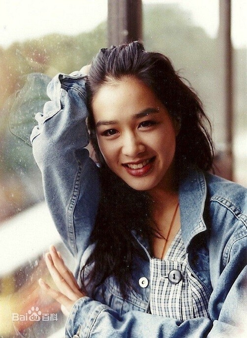 Mẹ là “biểu tượng gợi cảm châu Á”, con gái út của Chung Lệ Đề 15 tuổi đã cao 1m70, đẹp chấn động showbiz - 3