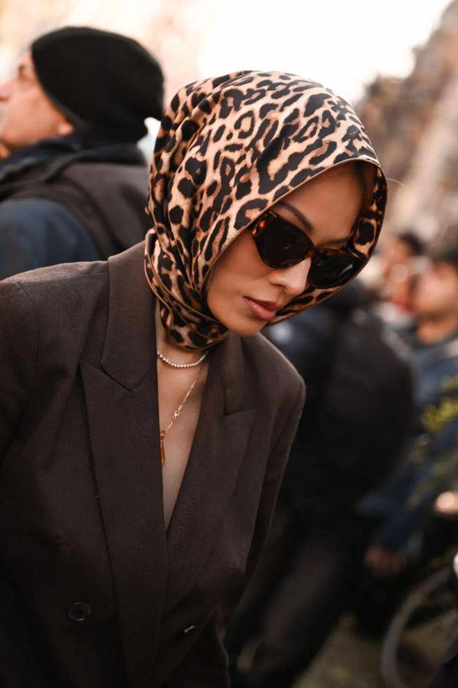 Món đồ mọi phụ nữ có gu thẩm mỹ đều sở hữu vào thu đông này, chị em chỉ cần sắm 1 món cũng đẹp suốt mùa - 13